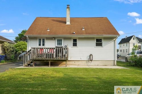 906 Lincoln Ave, Manville NJ  08835-2458 exterior