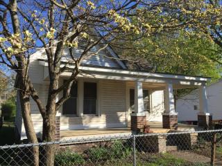 434 Quincy Ave, Knoxville, TN 37917-5206