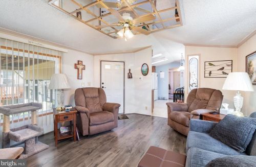 86 Vasilios Dr, Carlisle PA  17015-9012 exterior