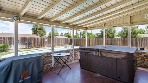 3739 Sierra St, Riverbank CA  95367-2447 exterior