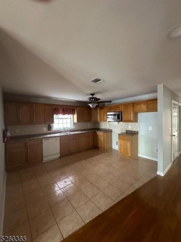 694 26th St, Paterson NJ  07504-1920 exterior