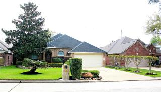 17222 Granberry Gate Dr, Tomball, TX 77377-8132