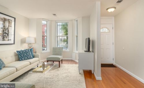 1357 Emerald St, Washington, DC 20002-5431