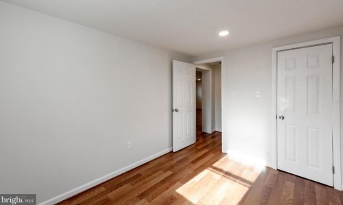 2004 York Dr, Woodbridge VA  22191-2433 exterior