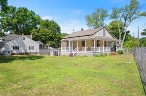 331 Olive St, Woonsocket RI  02895-6753 exterior
