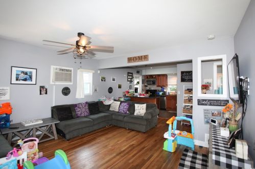 83 Foster Blvd, Babylon, NY 11702-1521