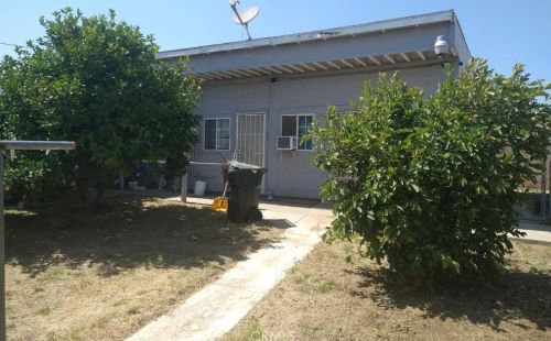 524 3rd St, Rialto, CA 92376-6045