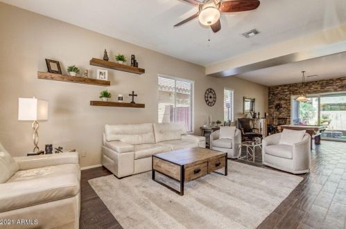 2072 Periwinkle Way, Chandler, AZ 85248-4270