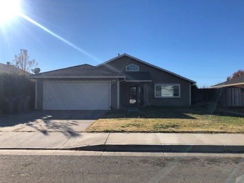 904 Suffolk Pl, Winters, CA 95694-2213