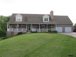 513 Grant Dr, Gettysburg, PA 17325-6712