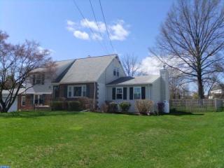 77 Hawthorne Ave, Gilbertsville, PA 19525-9236