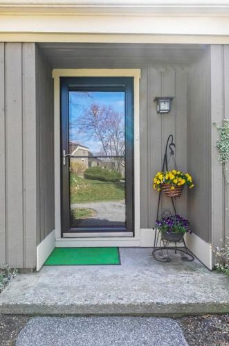 82 Heritage Hills Dr, Somers Town, NY
