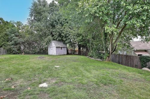 44 Rosemont Ave, Cumberland RI  02864-7519 exterior