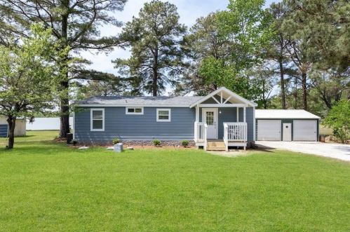 570 River Point Way, Chita, TX 75862