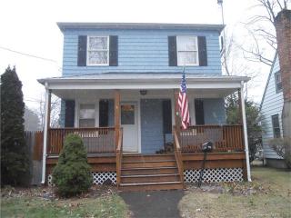 203 Maplewood Ave, Milford, CT 06460-4221
