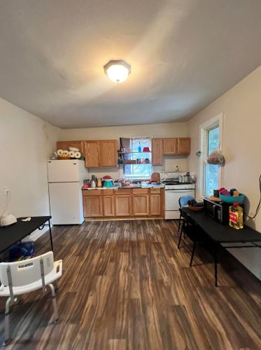 5617 20th Ave, Kenosha, WI 53140-3823