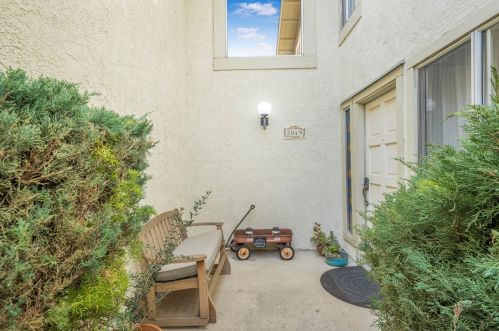 2049 Village Ln, Solvang, CA 93463-2250