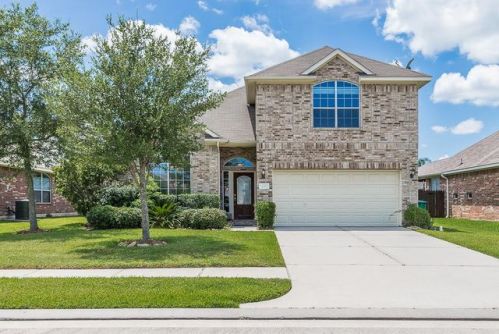810 Hallmark Oak St, Taylor Lake Village, TX 77586-3950