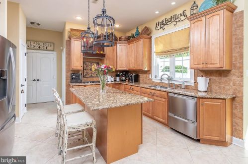 353 Auburn St, Pilesgrove NJ  08098-1201 exterior