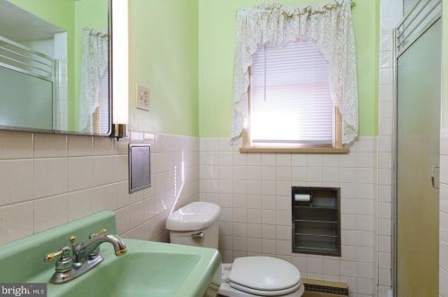 50 Clarence Ave, Shoemakersville PA  19555-1102 exterior