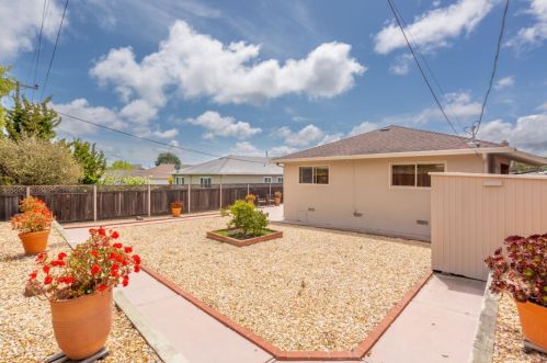 2490 Lexington Way, San Bruno CA  94066-2815 exterior