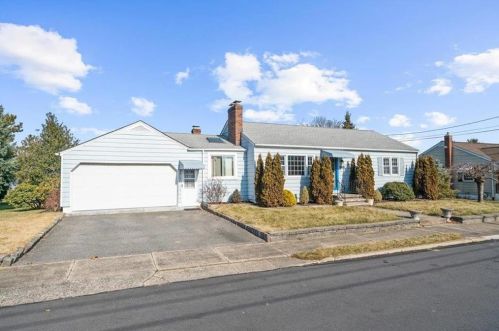 2231 2nd St, Easton, PA 18042-6159