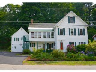 118 Chestnut St, Brattleboro VT  05301-6293 exterior