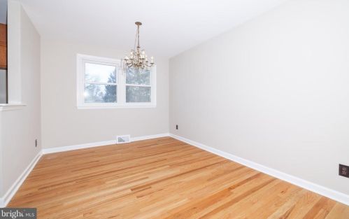 606 Dorcaster Dr, Wilmington DE  19808-2212 exterior