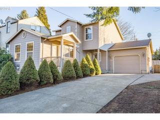 39268 Pleasant St, Sandy, OR 97055-6410
