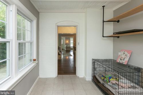 528 Liberty St, Charles Town WV  25414-1830 exterior