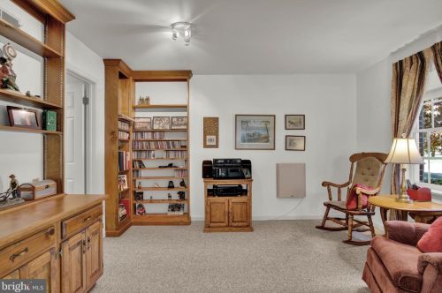 101 Strayer Dr, Carlisle PA  17013-4408 exterior