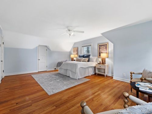 4114 Lk Dr, Milwaukee WI 53211-1719 exterior