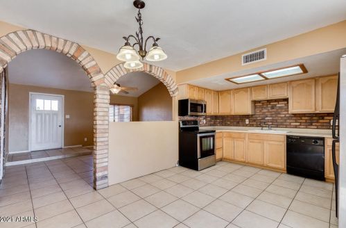22115 Watkins St, Buckeye AZ 85326-9614 exterior