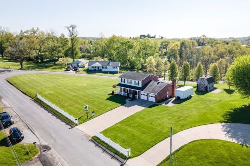 206 Mcconnell Rd, Canonsburg, PA 15317-5911