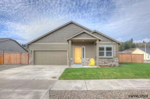 825 Ike Mooney Rd, Silverton, OR 97381-8707