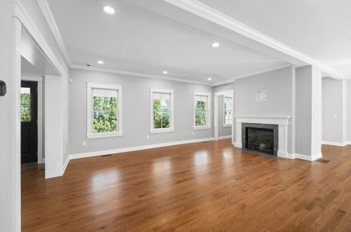 110 Boon St, South Kingstown RI  02882-3655 exterior