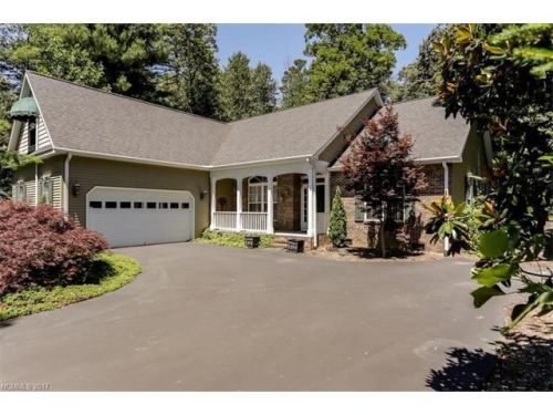 178 Classic Oaks Cir, Hendersonville, NC 28792-3095