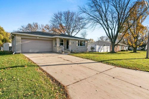1315 Baird St, Green Bay, WI 54301-2505