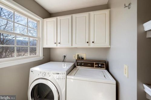217 Green Hills Ln, New Market VA  22844-3526 exterior