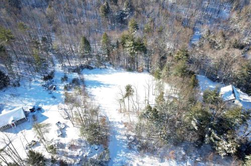 6 Quarry Hill Ct, Henniker NH  03242-3449 exterior