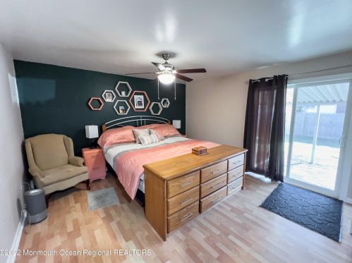 475 Toms River Rd, Jackson Twp NJ  08527-3722 exterior