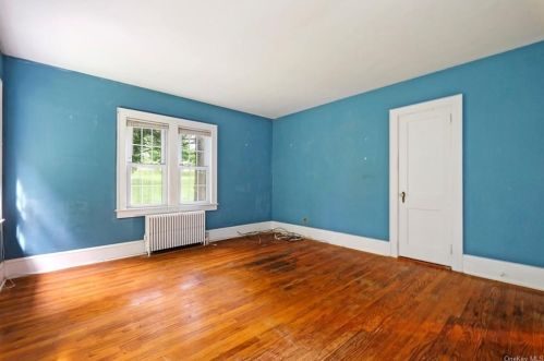 3388 Old Yorktown Rd, Yorktown Hgts NY  10598-1109 exterior