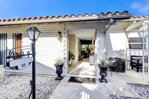 7041 Estrella De Mar Rd, Carlsbad, CA 92009-6135