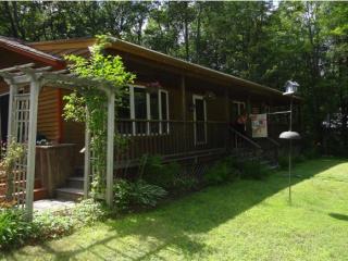 540 Main St, Sandown, NH 03873-2143
