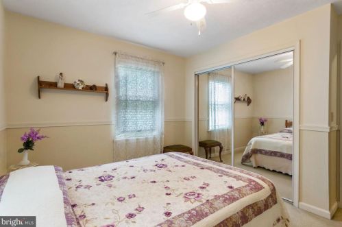 65 Woodland Dr, Shrewsbury PA  17361-1233 exterior