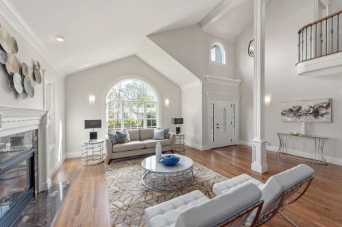 1916 Hull Ave, Redwood City CA  94061-3315 exterior
