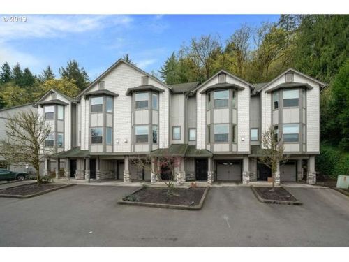 9227 Germantown Rd, Portland, OR 97231-2725