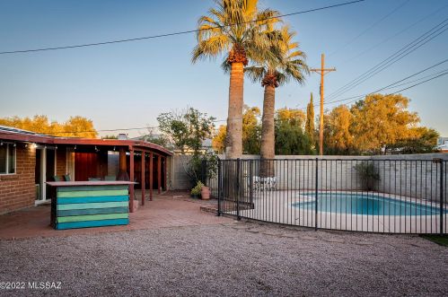 6744 Koralee St, Tucson AZ  85710-1033 exterior