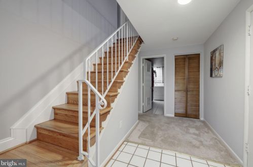 6401 Whippany Way, Springfield, VA 22015-3428
