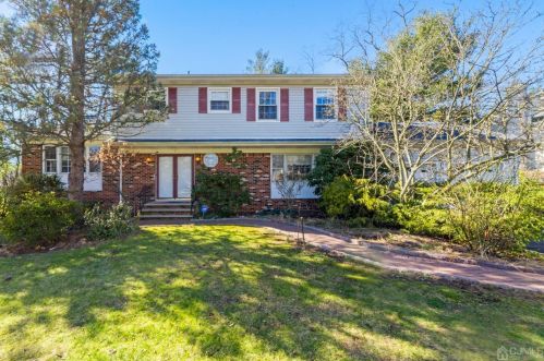 7 Prescott Rd, East Brunswick, NJ 08816-3420